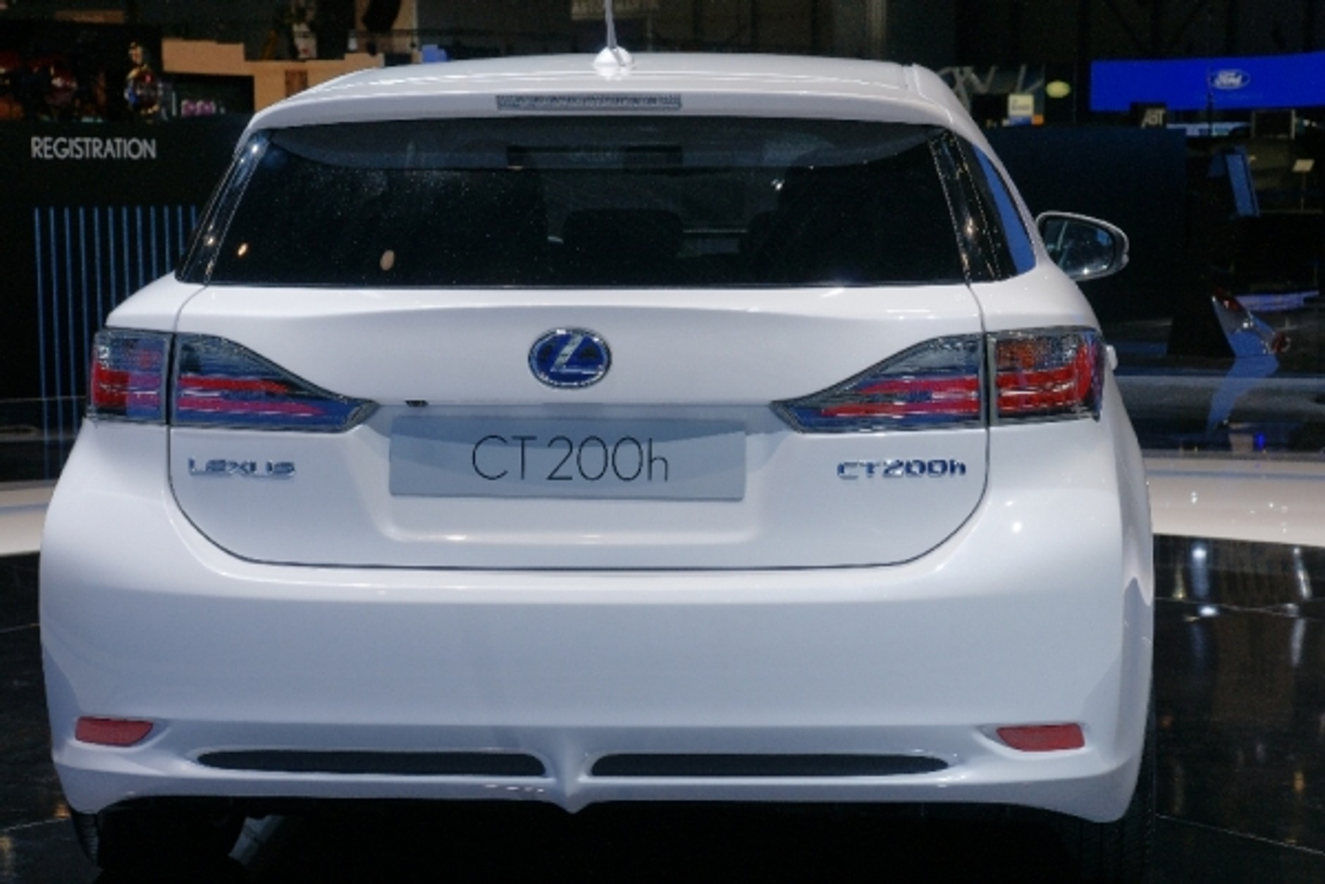 Genewa 2010: 128 premier światowych i 32 europejskie (Galeria)