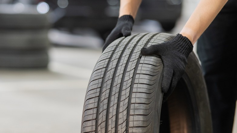 Producenci i kierowcy mogą mieć poważny problem. Chodzi o opony