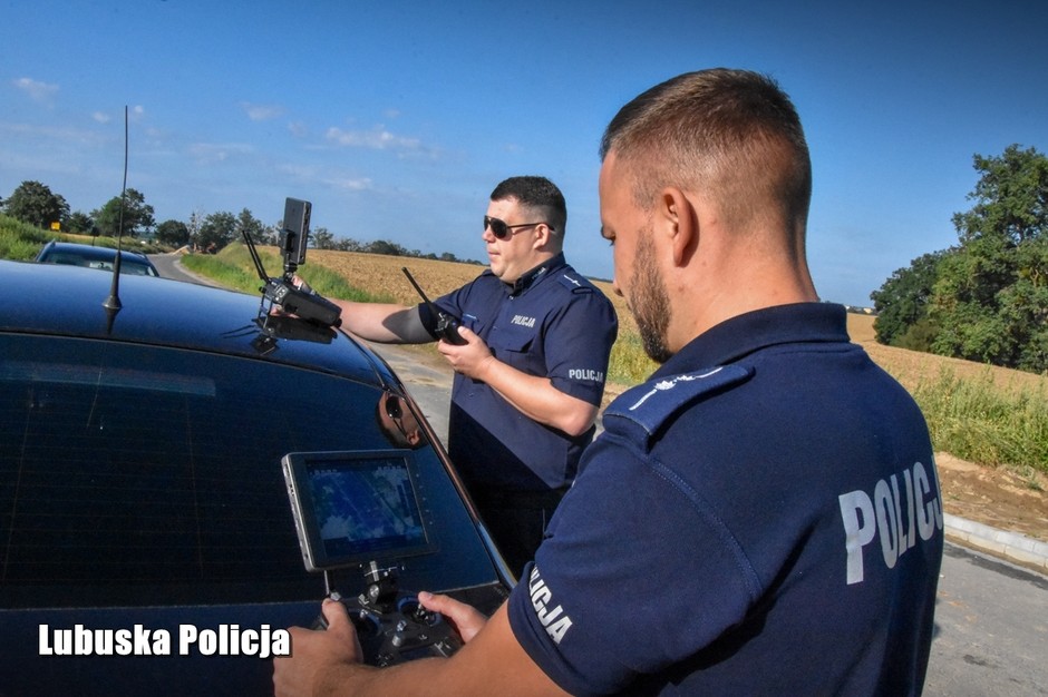 Policjanci kontrolowali okolice obwodnicy. Mandaty sypały się "z nieba"