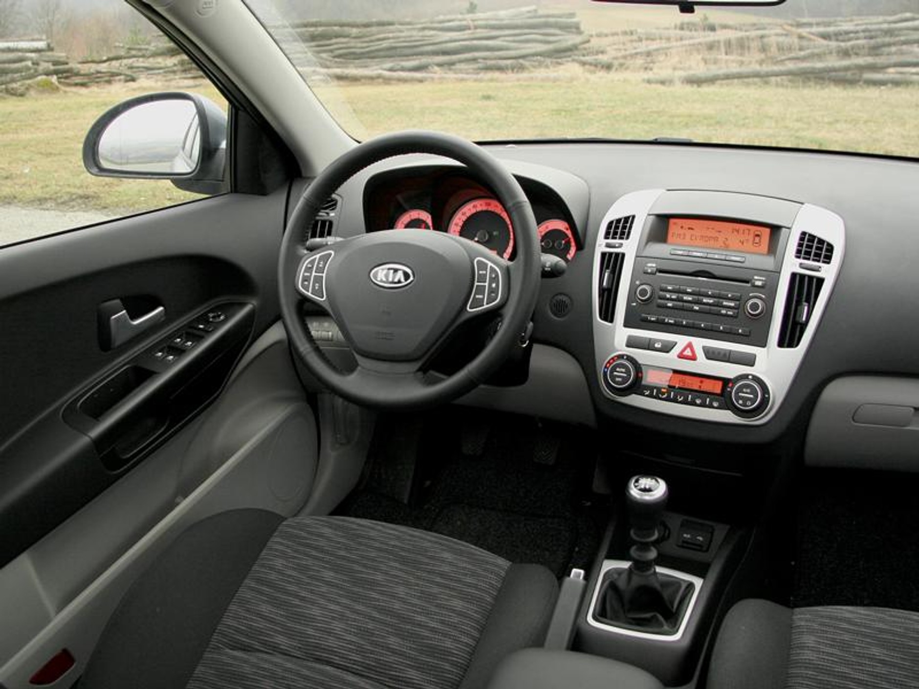 Kia Cee´d 1,6 EX – ostrzeżenie dla konkurencji!