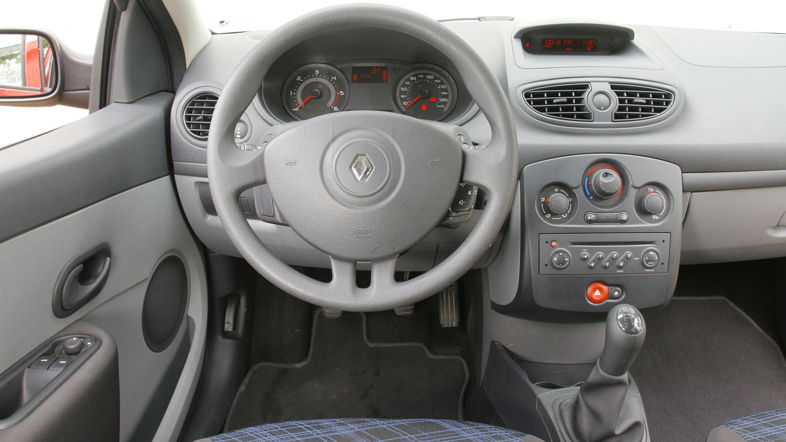 7. Renault Clio III (2005-12) - od 10 500 zł