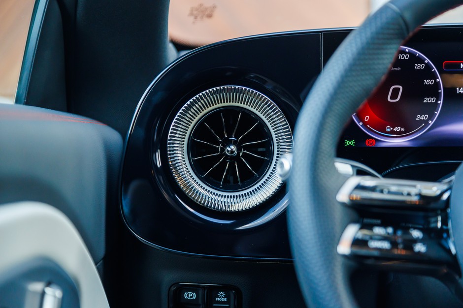 2025 Mercedes CLA