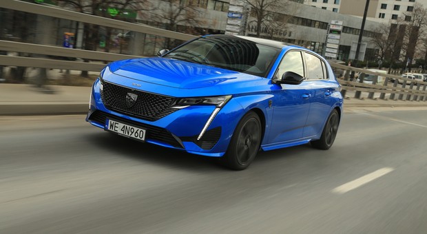 Nowy Peugeot 308 Hybrid – oszczędny w mieście, szybki na autostradzie