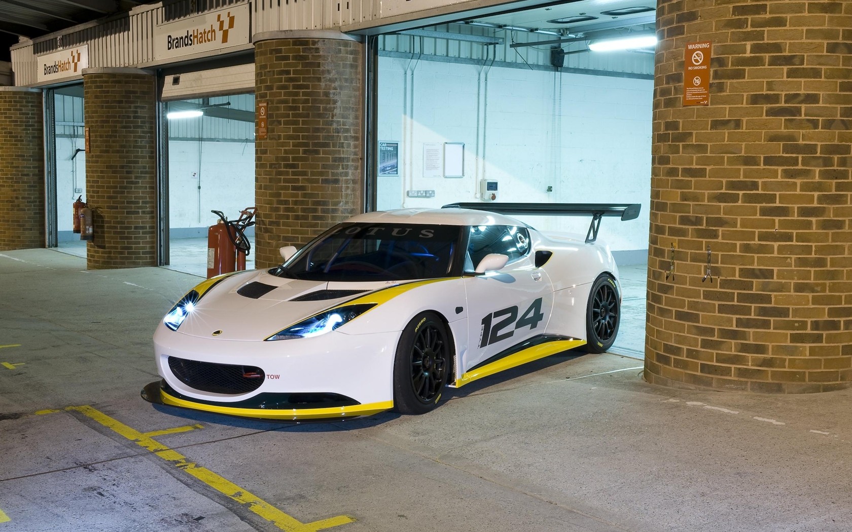 Lotus Evora