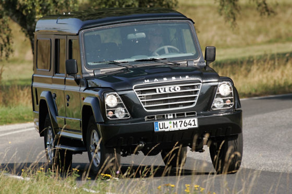 Iveco Massif 3.0 HPT Avventura: auto terenowe, 3,0 l diesel (176 KM), droga hamowania w teście: 54,3 metrów.