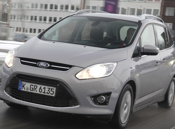 Ford Grand C-Max: kompaktowy van dla dużej rodziny