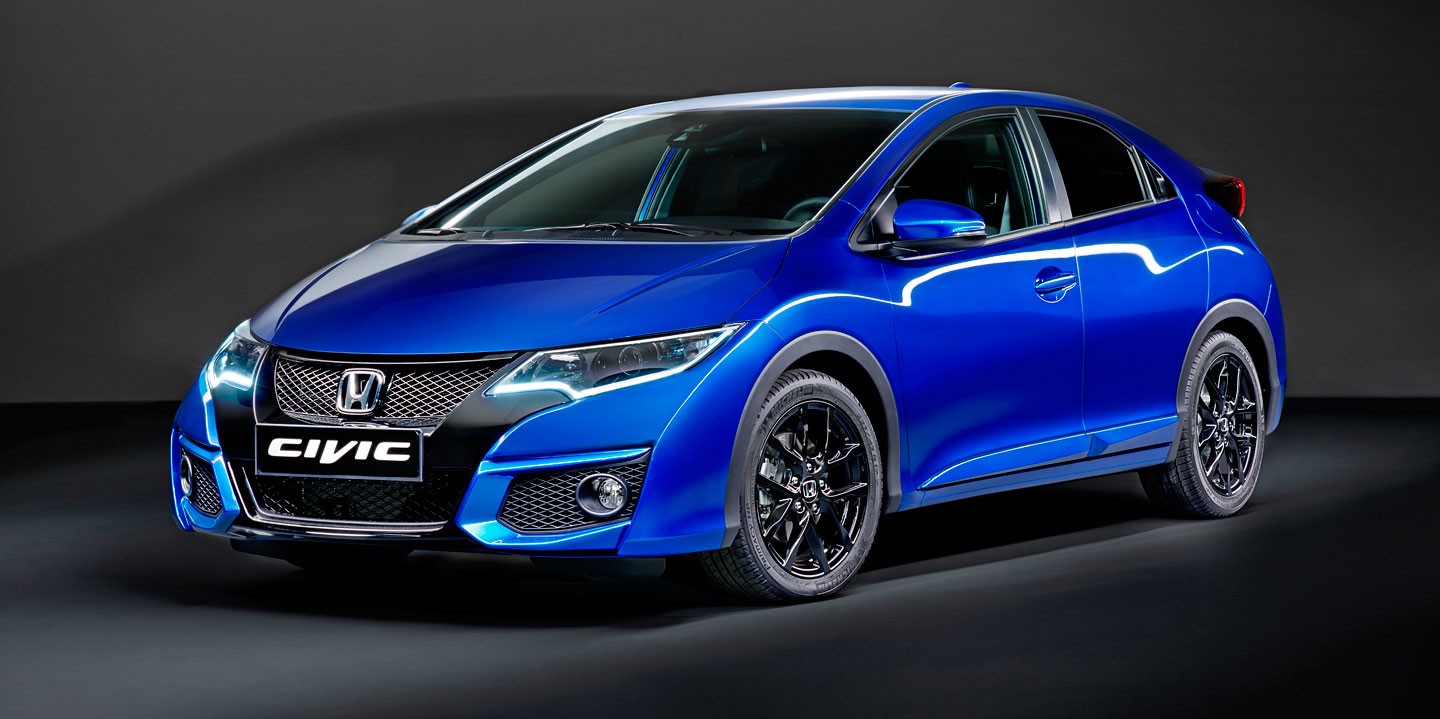 Odświeżona Honda Civic w Paryżu