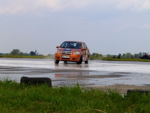 Meta w Bednarach, Lacetti w Warszawie