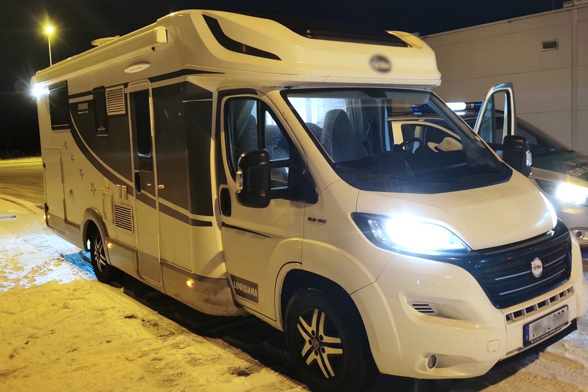 Oszukali go na kampera, mimo iż wszystko sprawdził. Policja ostrzega. "Są coraz sprytniejsi"