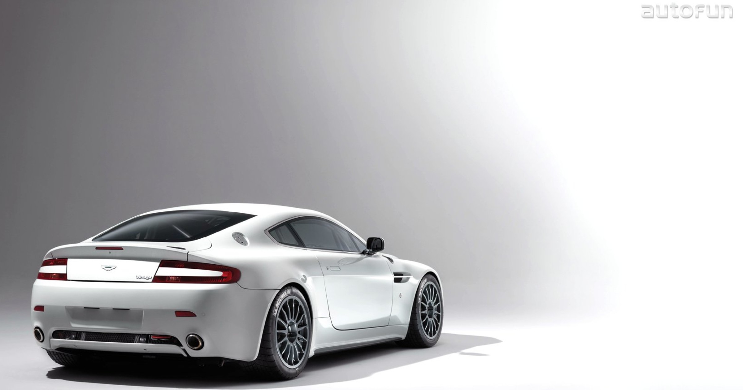 Aston Martin Vantage