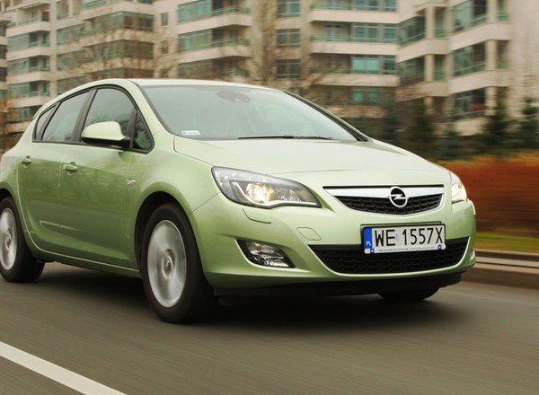 Opel Astra IV - ładny, ale do ideału daleko