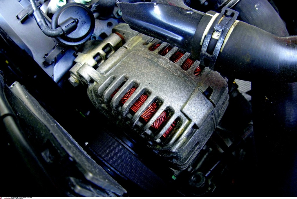 Regeneracja reflektorów - Dlaczego samochód słabo świeci i co można zrobić?