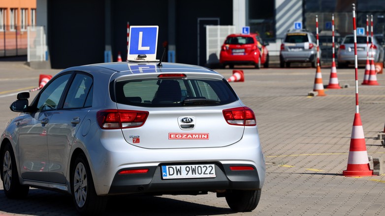 Zmiany w zasadach egzaminu na prawo jazdy wejdą w życie 1 lipca
