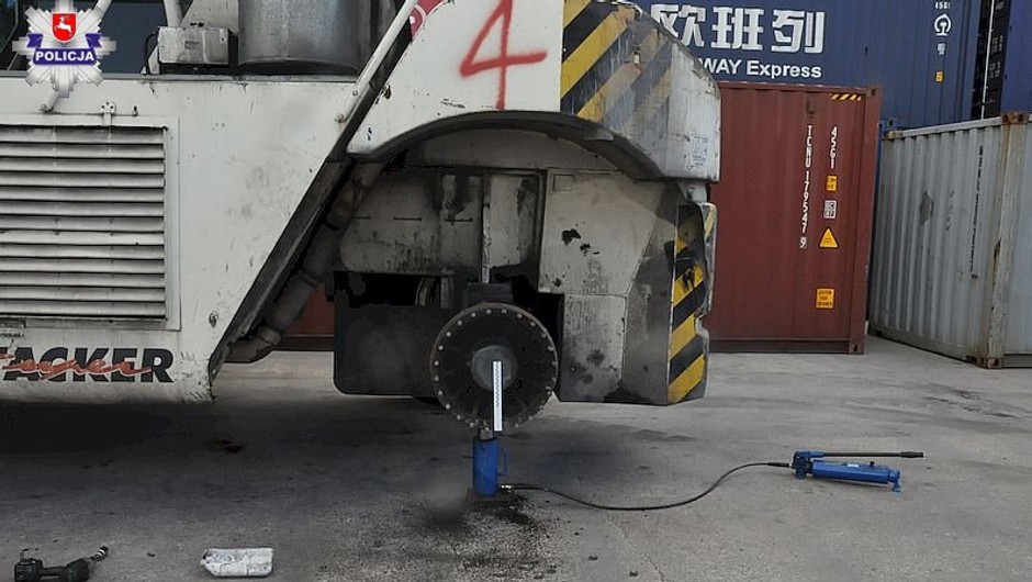Tragiczny wypadek na Lubelszczyźnie – mechanik zginął podczas wymiany koła