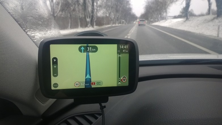 O ile w trasach poza miastem system omijania korków nie jest zbyt przydatny, o tyle w aglomeracjach może się wykazać.