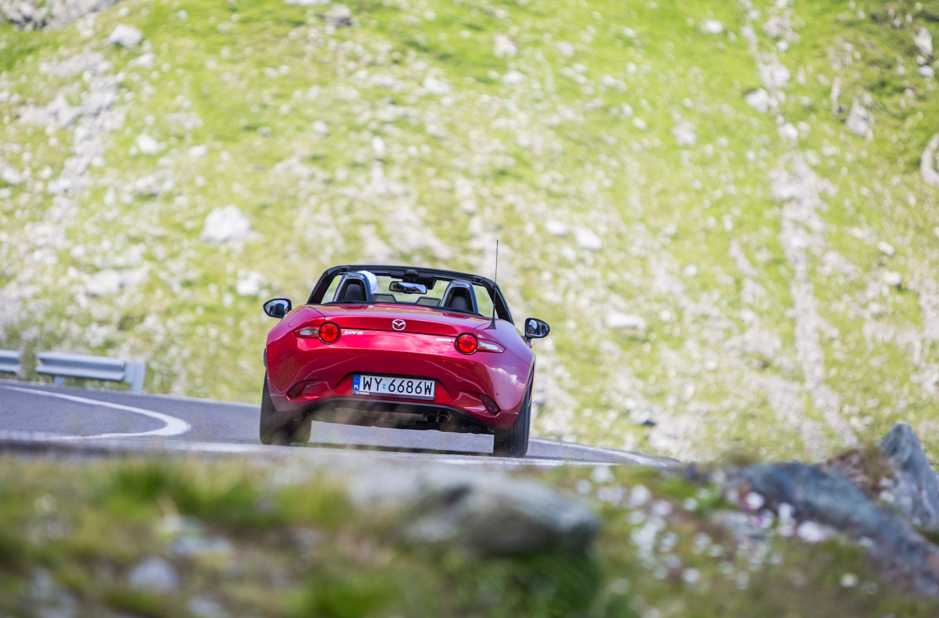 Mazda MX-5 na Trasie Transfogaraskiej