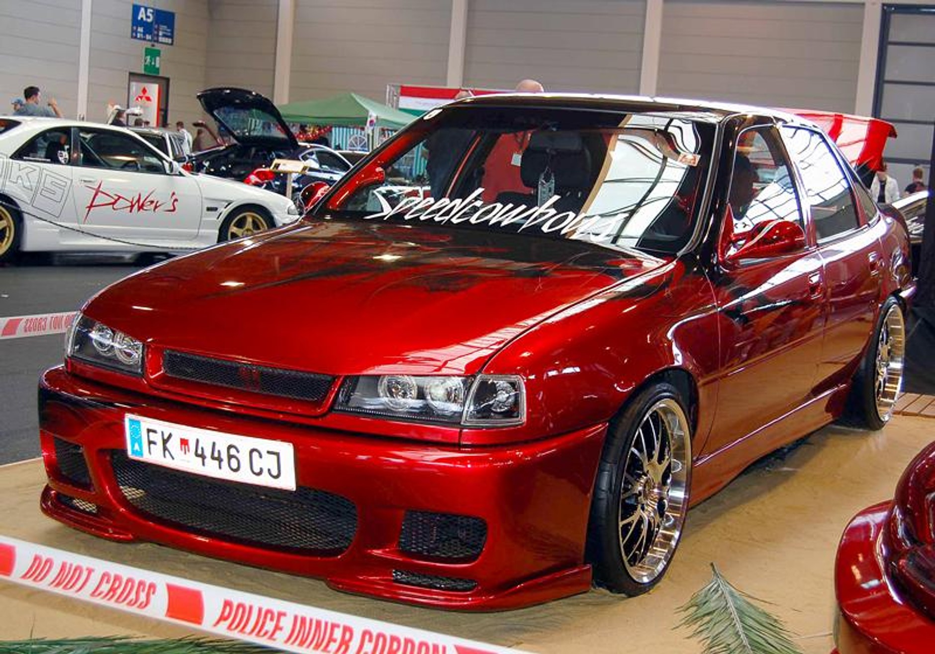 Tuning World Bodensee 2008: Golfy, drifting i dziewczyny -  fotogaleria (2)