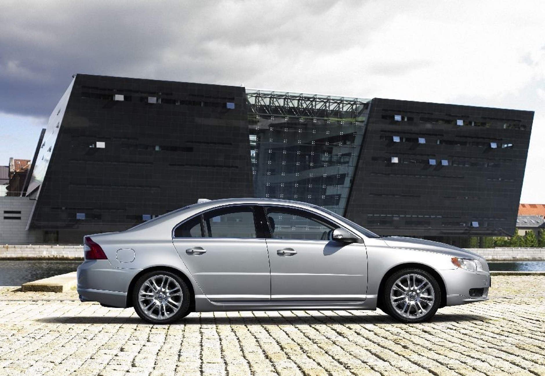 Volvo S80