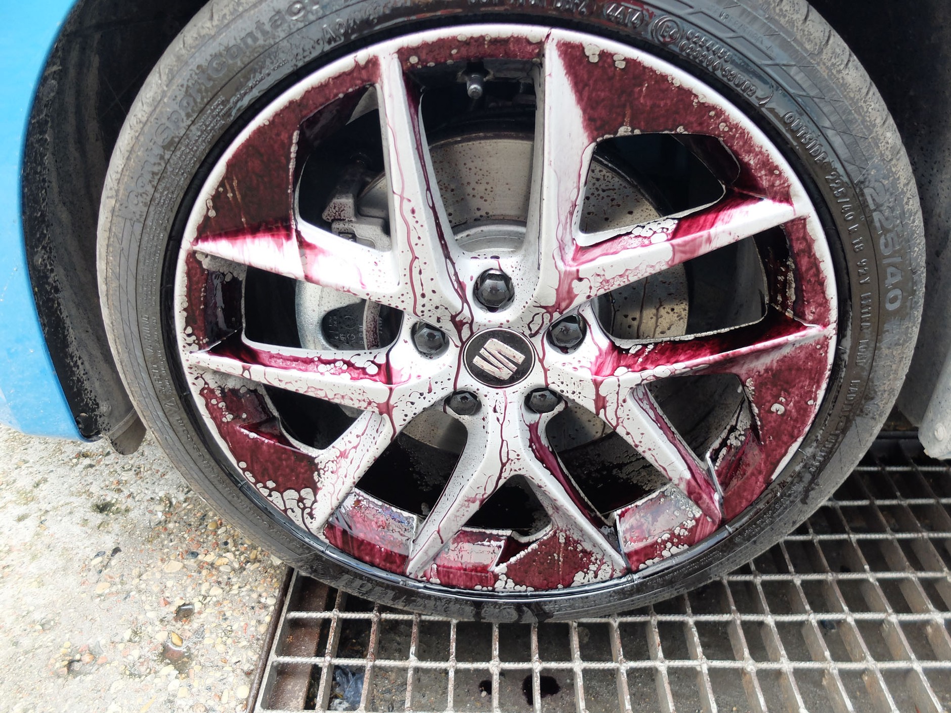 Czym umyć felgi? Groźnie i niegroźne preparaty do mycia kół