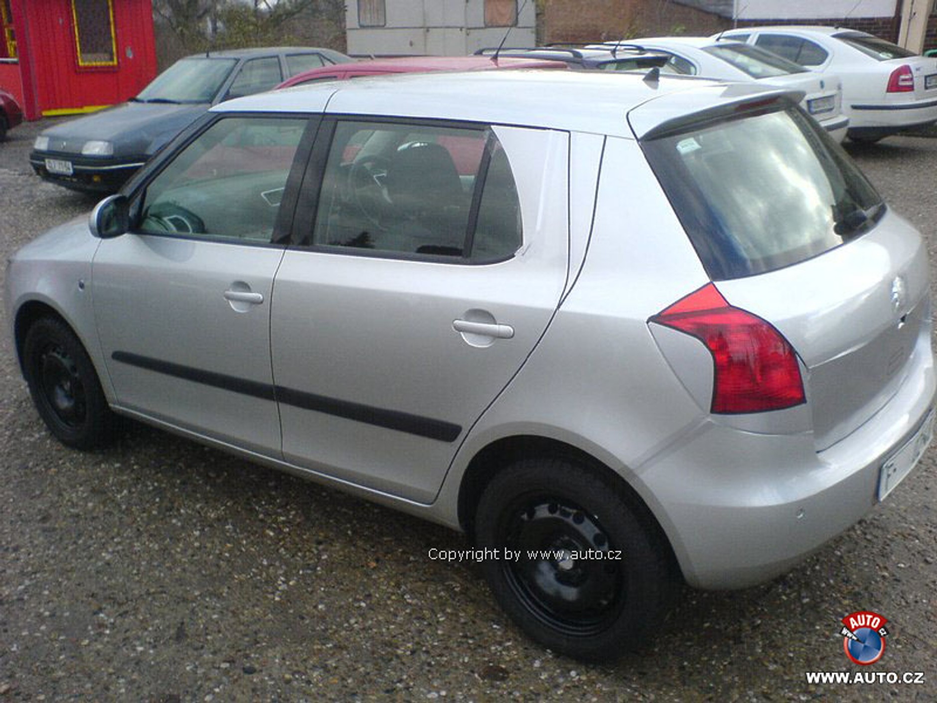 Nowa Skoda Fabia – statyczne zdjęcia w świetle dziennym