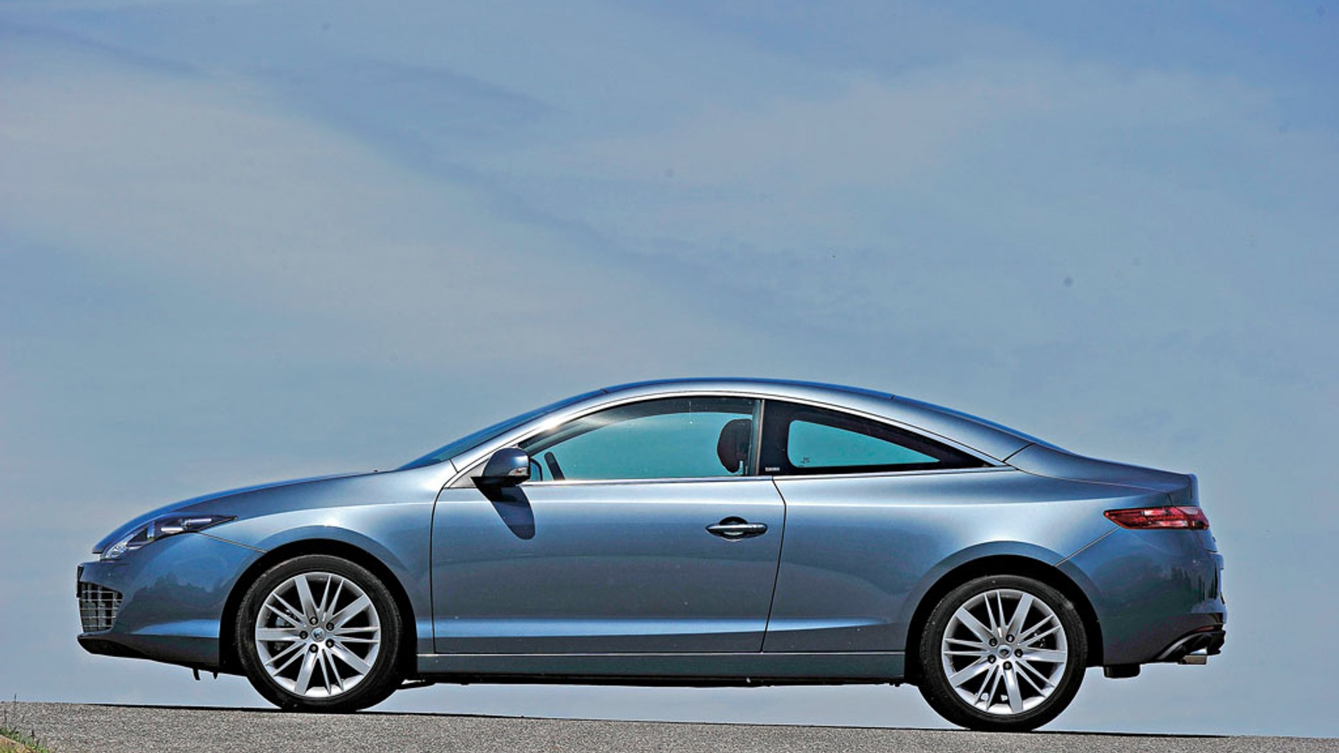 Renault Laguna III - wymiary wersji coupe