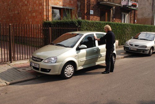 Co robić gdy ktoś zastawi naszą bramę