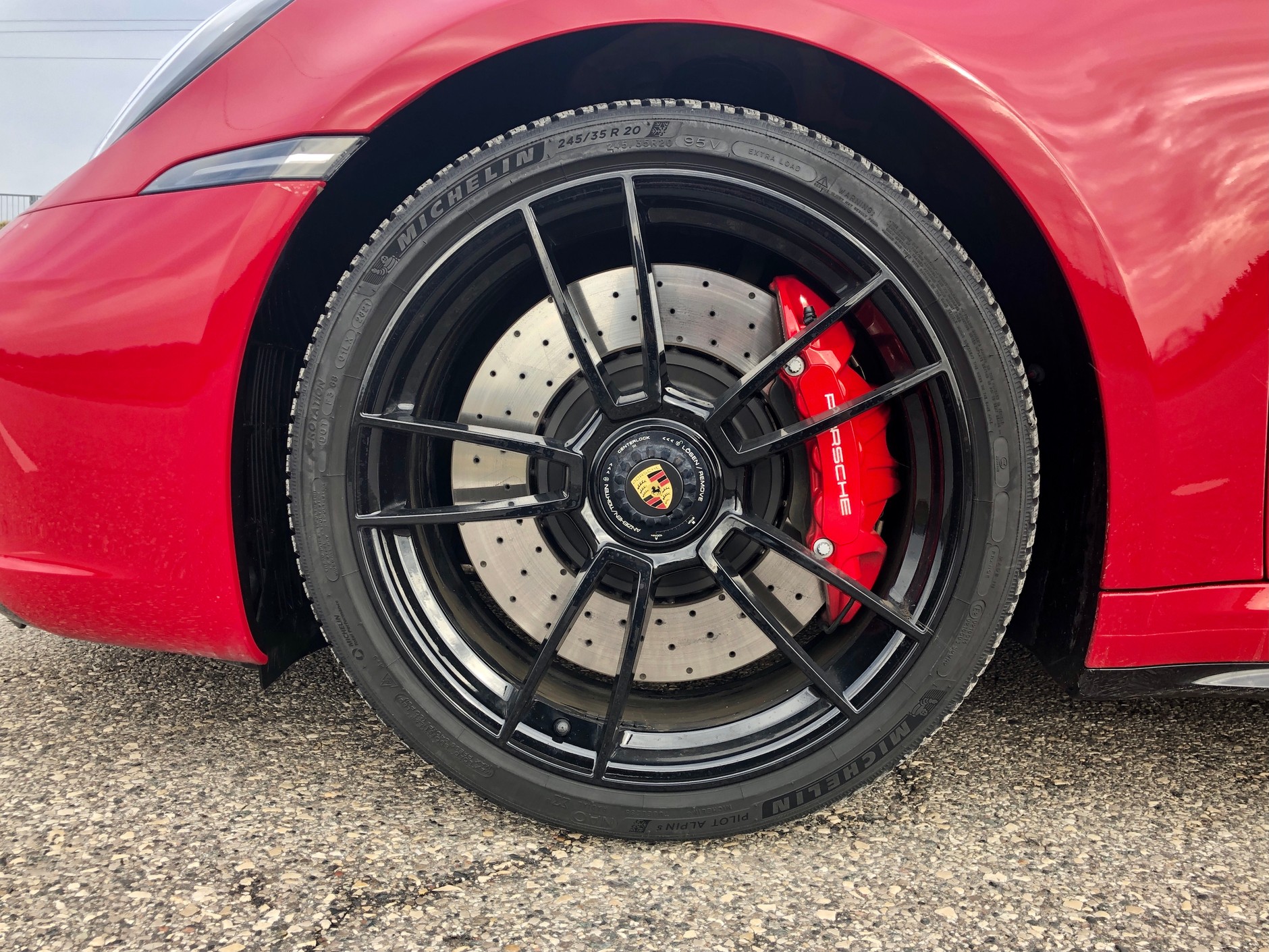 Porsche 911 Carrera GTS