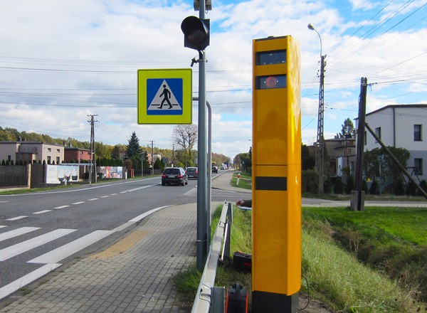 Mandaty sypią się jak z rękawa. Więcej fotoradarów, odcinkowych pomiarów prędkości i zupełna nowość