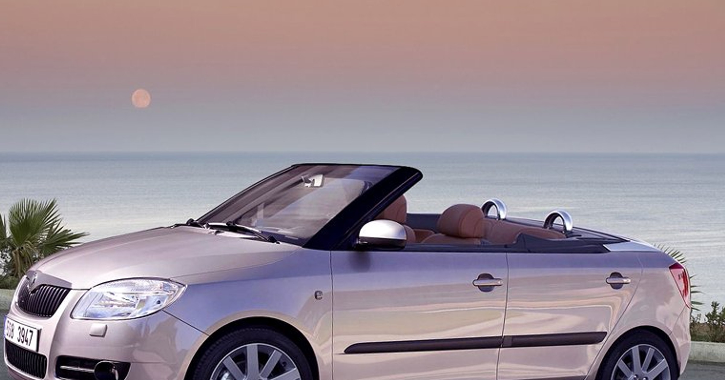 Zdjęcia szpiegowskie: Škoda przedstawi we Frankfurcie kabriolet Fabia Open Top