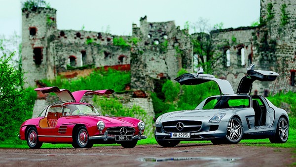 Mercedes SLS wczoraj i dziś: dwa wcielenia skrzydlaka, to lepsze niż latanie
