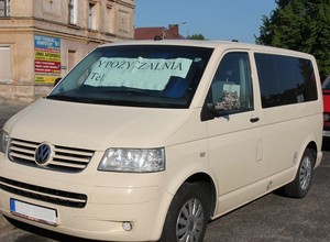 Volkswagen z lusterkiem na taśmę samoprzylepną