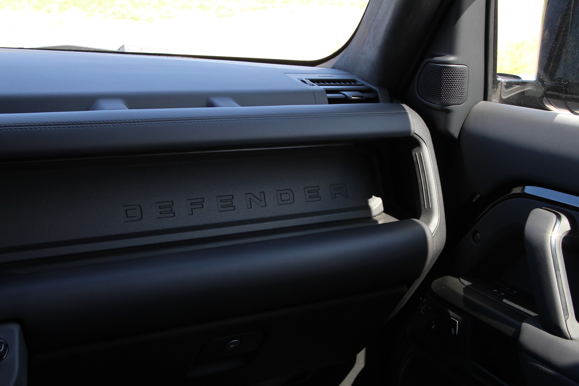 Land Rover Defender OCTA