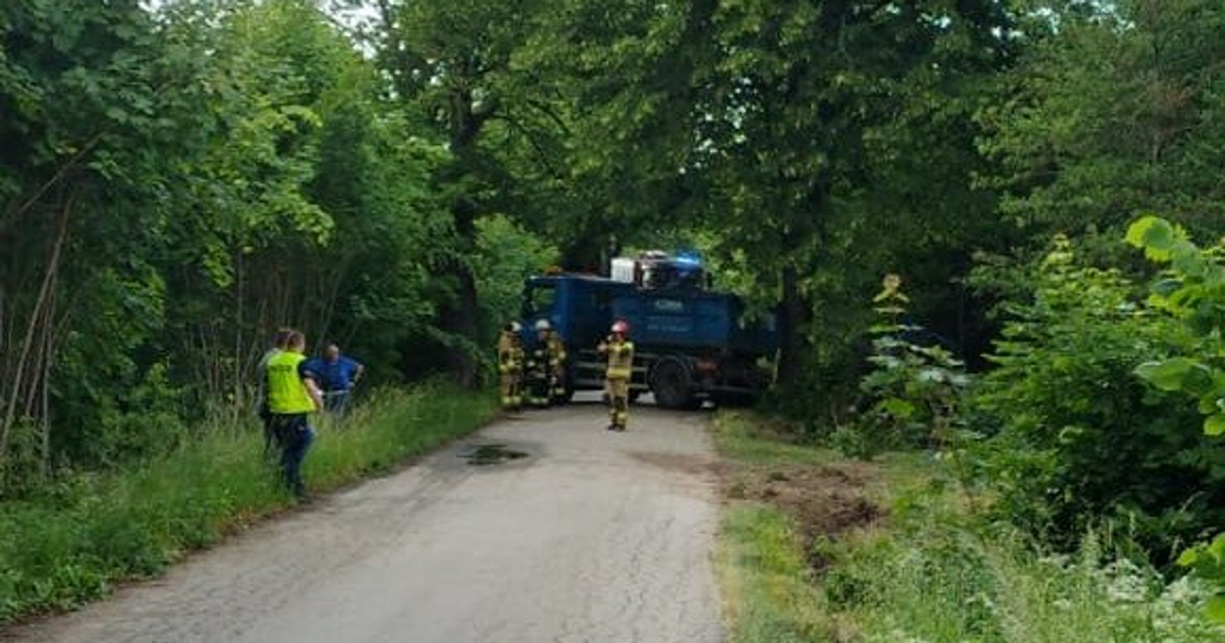 Obraz pochodzący z serwisu https://warminsko-mazurska.policja.gov.pl/ol/aktualnosci/121721,Policjanci-pracowali-na-miejscu-wypadku-drogowego.html