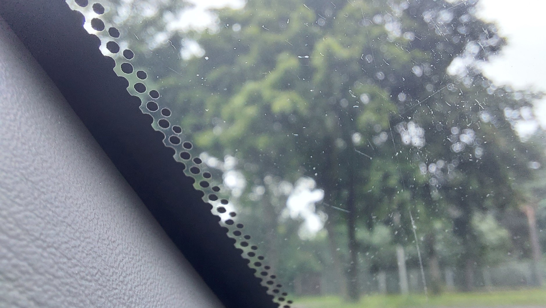 Kropki wyglądają jak coś niepotrzebnego, ale to nie prawda. Wyrównują różnicę temperatur