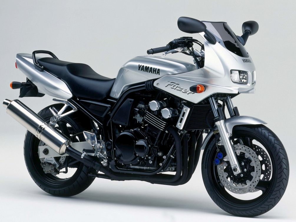 Yamaha FZS 600