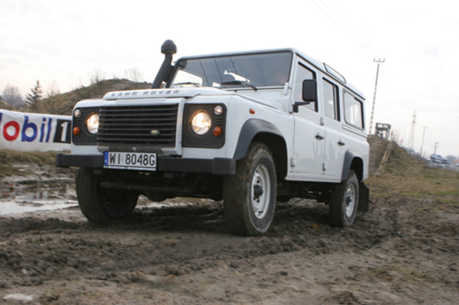 Land Rover Defender 110 SW td4 - Wszechmogący