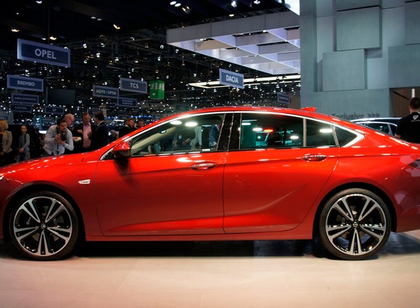 Opel Insignia Grand Sport, czyli gwiazda tegorocznej Genewy