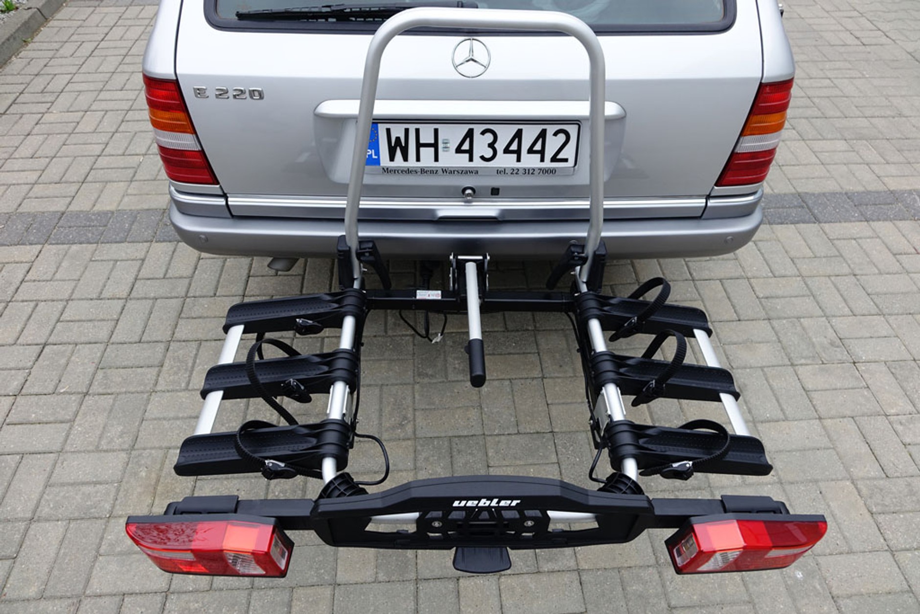 Niemiecka szkoła wożenia rowerów - test bagażnika Uebler X31S