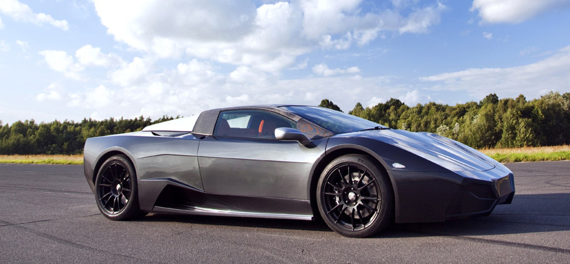 Arrinera: superauto z Polski