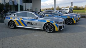 Czeska policja na bogato – limuzyny BMW 745Le do ścigania piratów