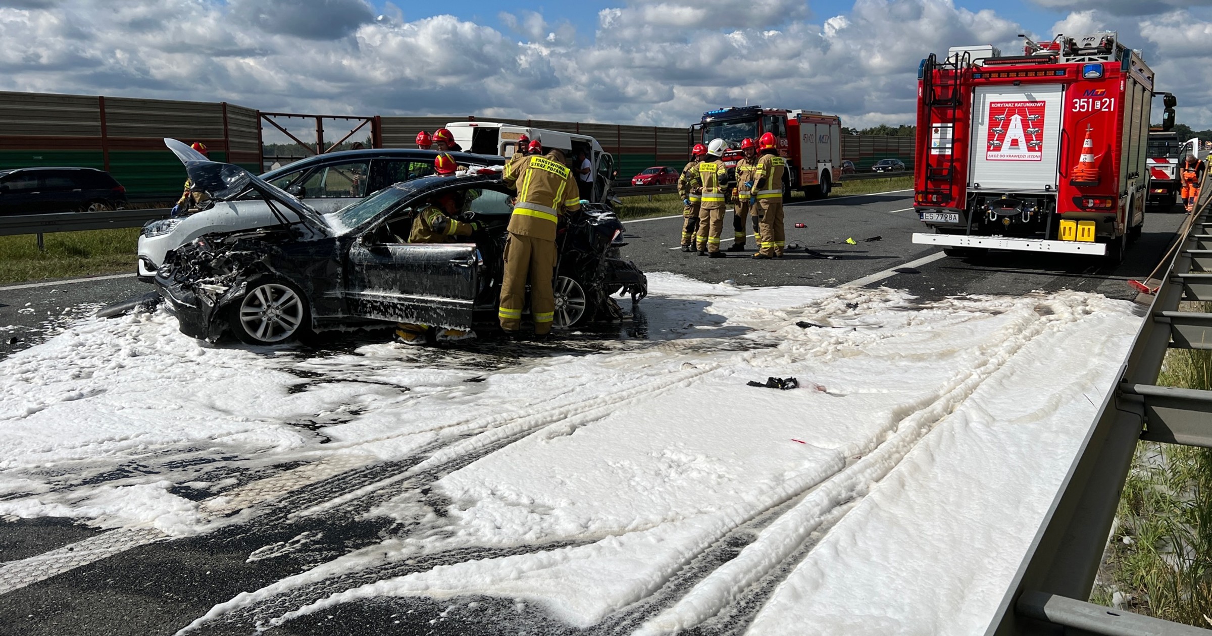 Poważny wypadek na autostradzie A2 w kierunku Poznania.
