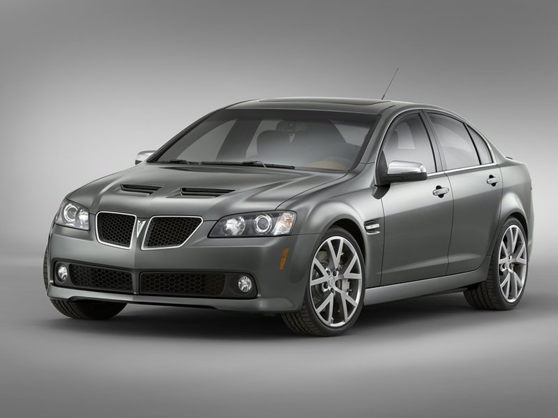 Pontiac G8 – dla najmocniejszych