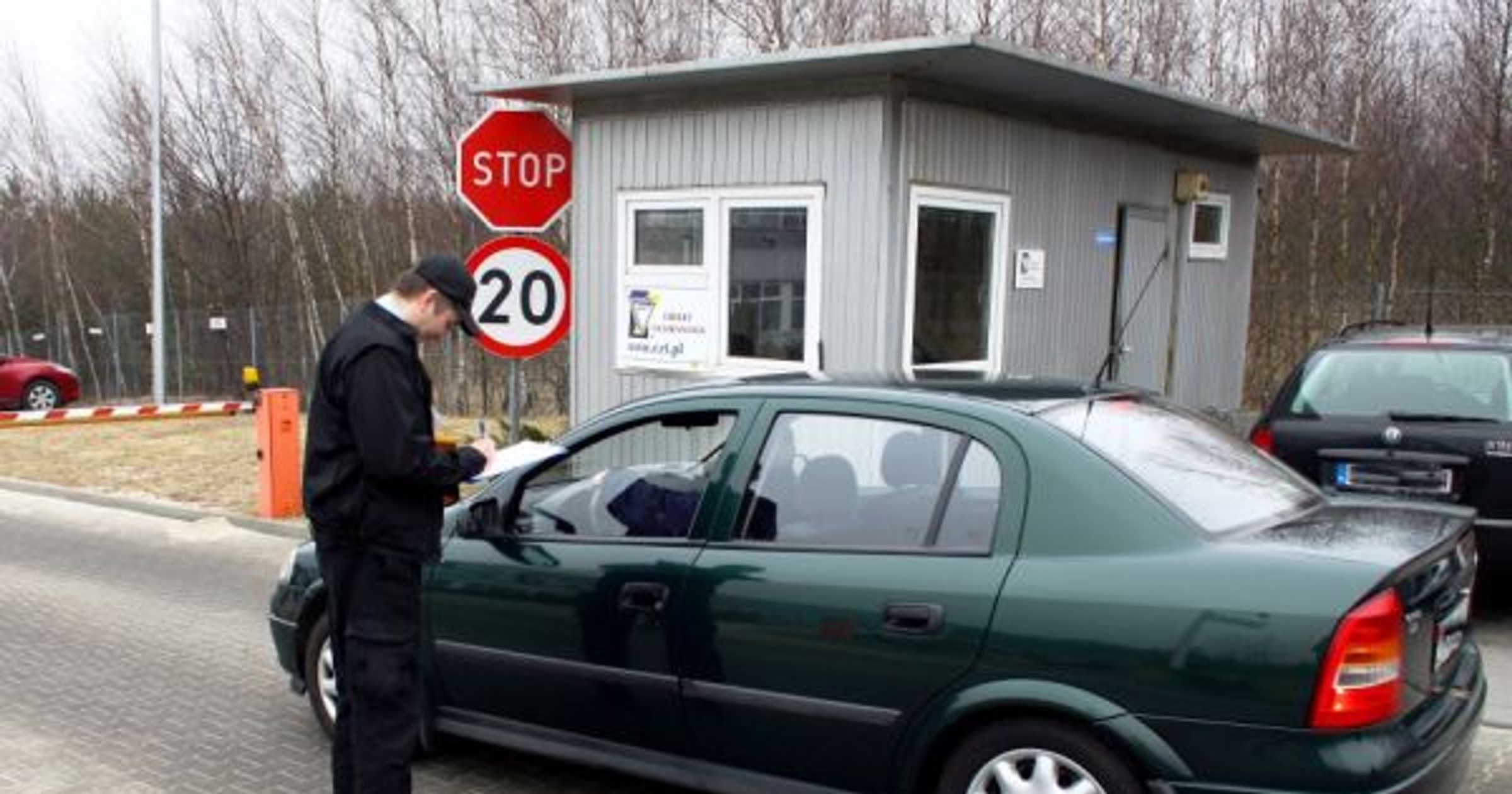 Parking strzeżony
