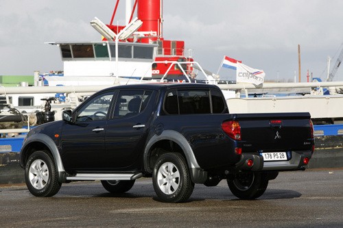 Mitsubishi L200 - Więcej przestrzeni i więcej mocy