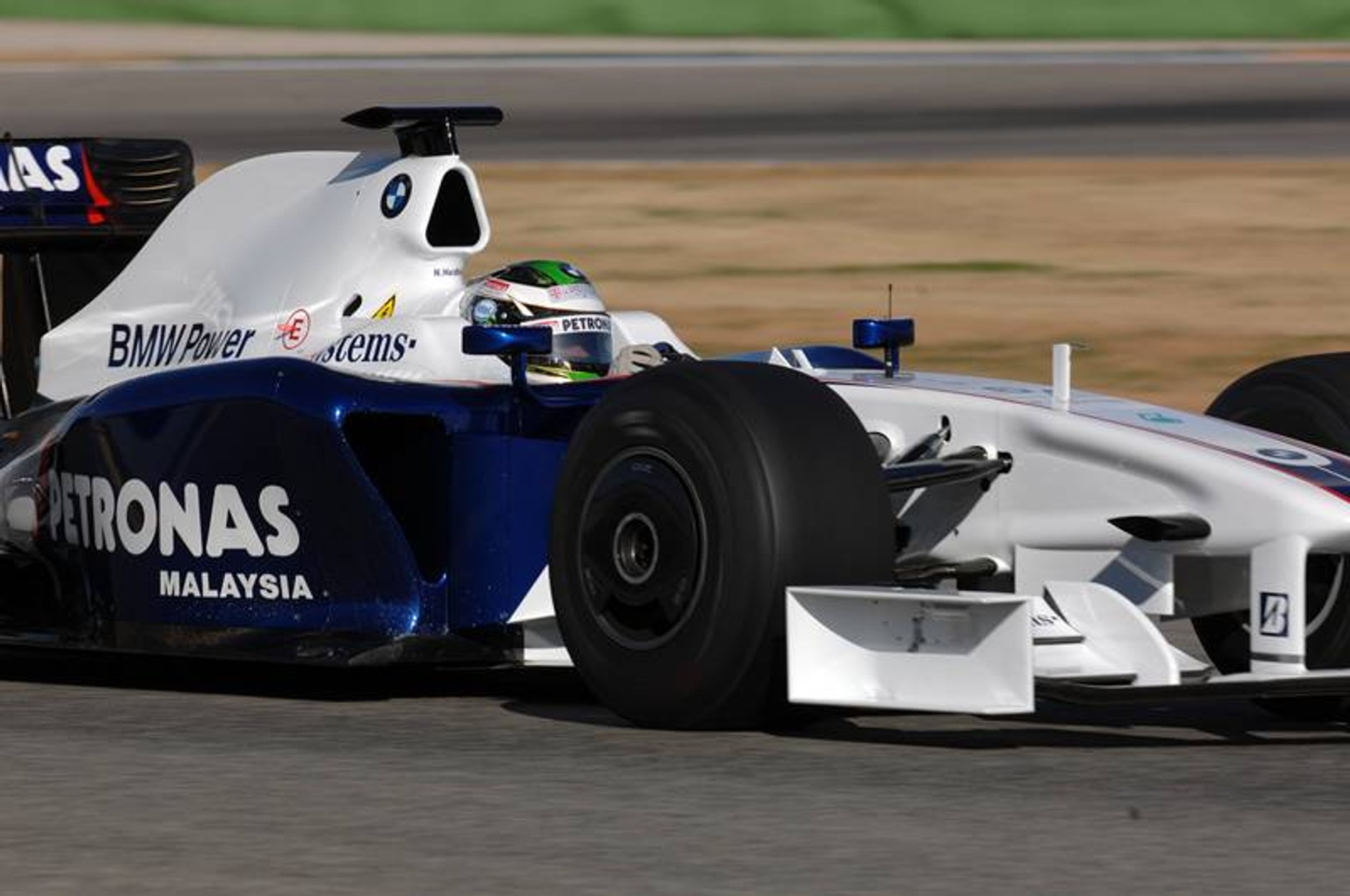 Formuła 1: fotogaleria z testów przed sezonem 2009