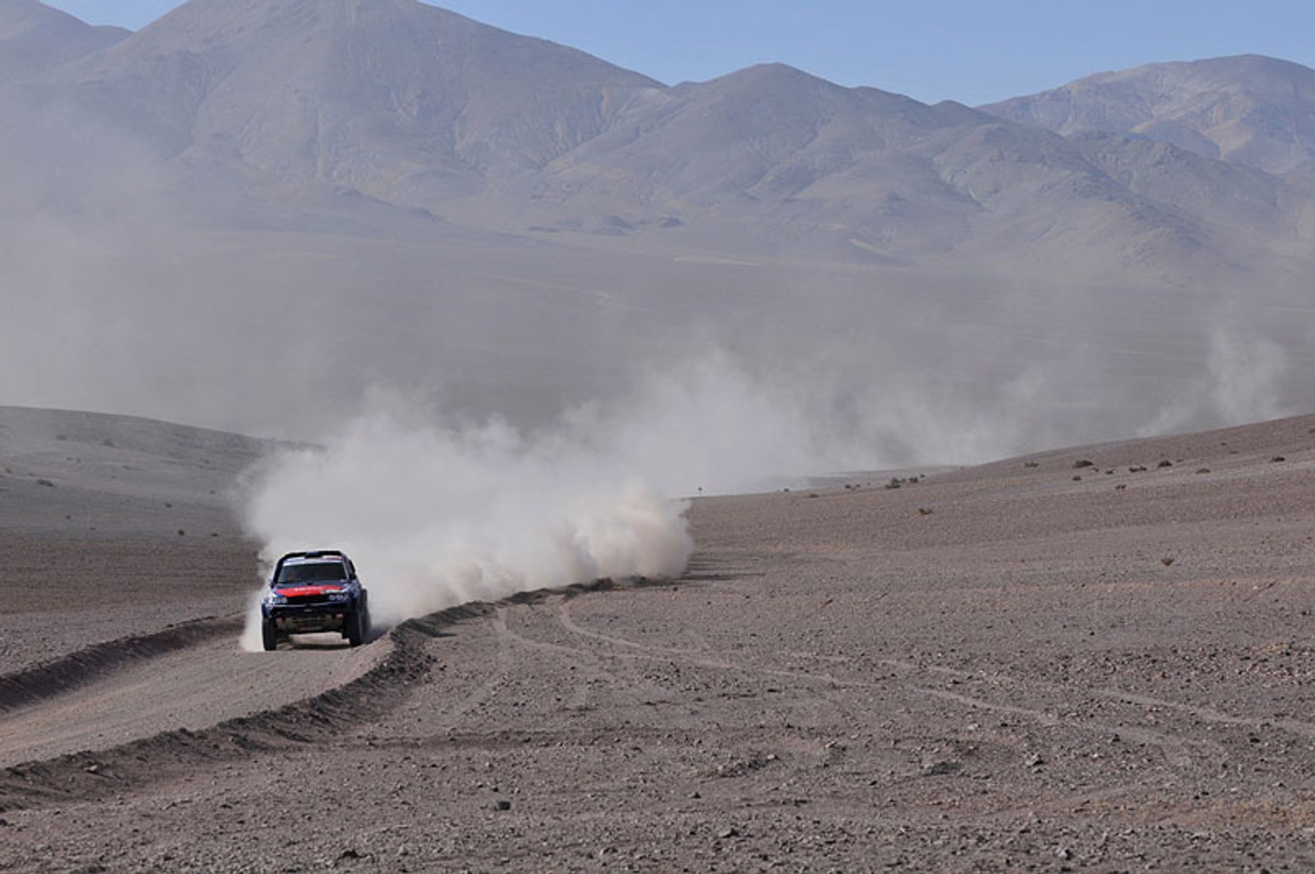 Rajd Dakar 2010: Przygoński atakuje, Hołowczyc awansuje (6. etap na żywo, wyniki, foto)