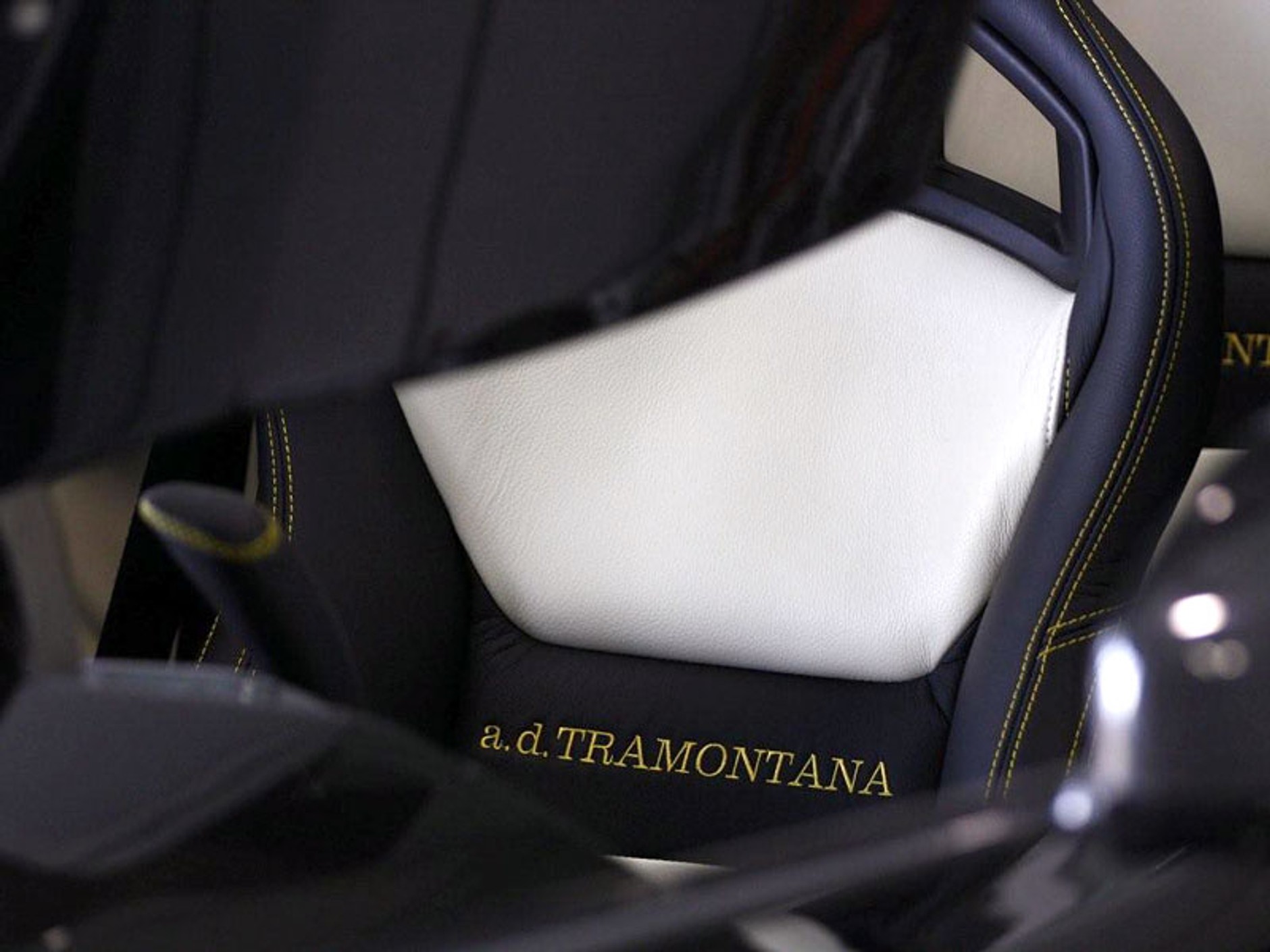 Genewa 2009: Tramontana R - rakieta na kołach