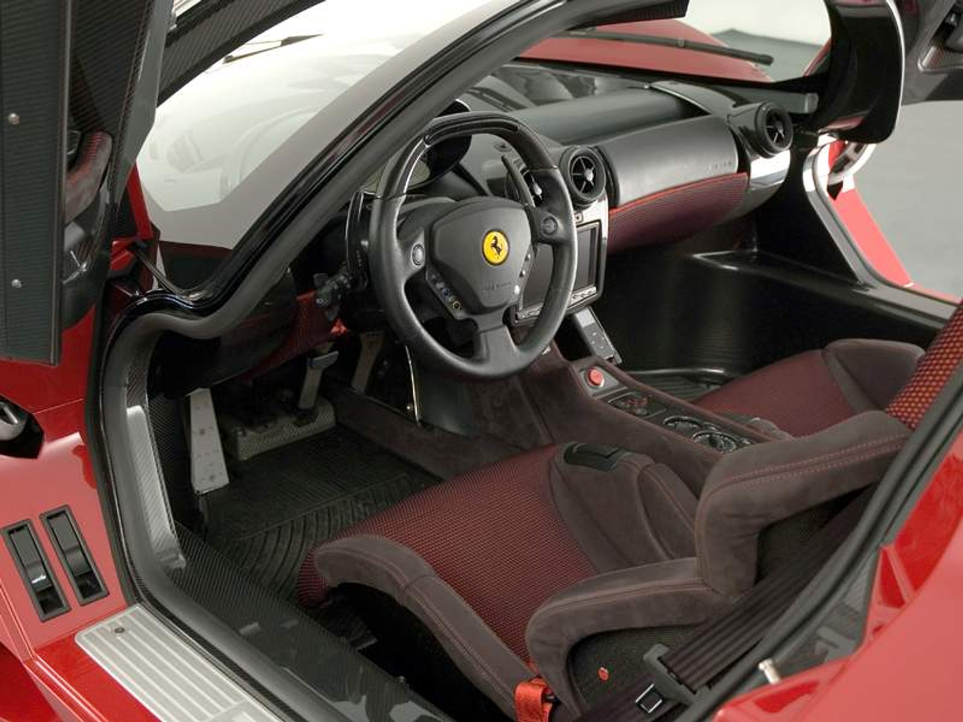 Kolejny prototyp do kolekcji: Pininfarina Ferrari P4/5