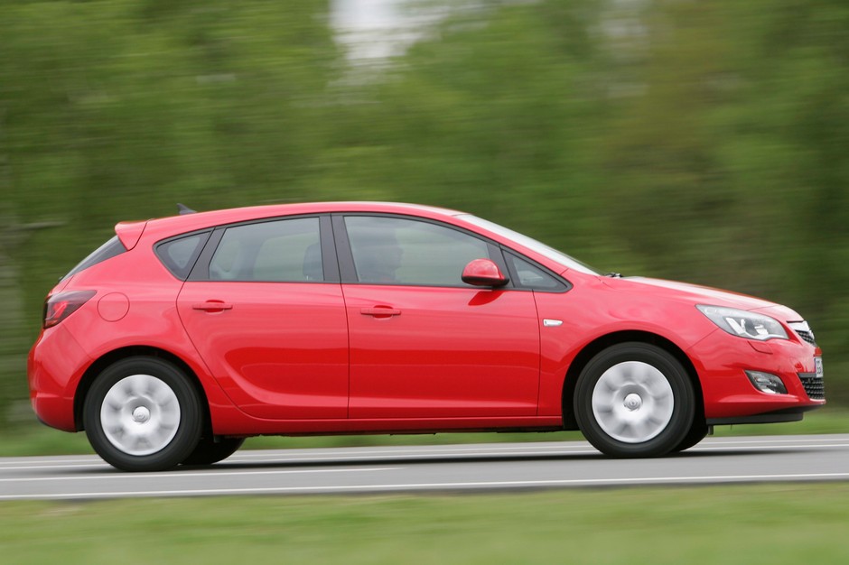 Opel Astra IV