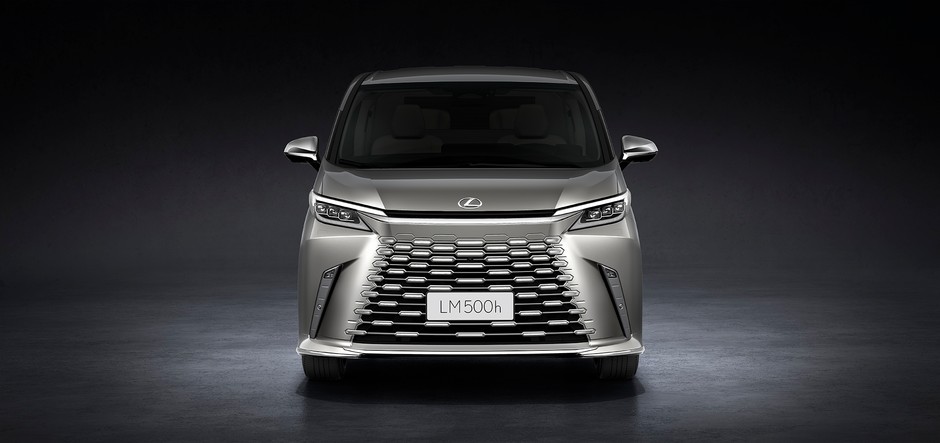 Lexus LM 350h. Ekskluzywny van z Azji debiutuje w Europie